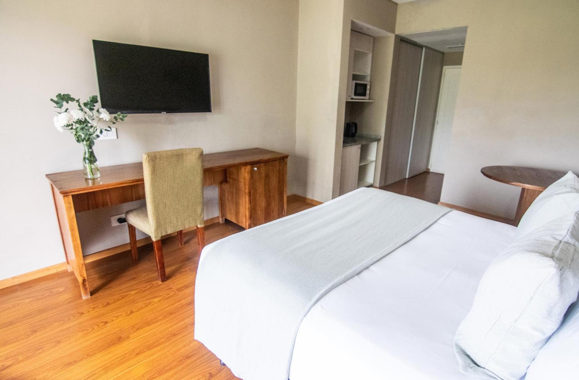 ホテル Wyndham Garden カンパーナ エクステリア 写真